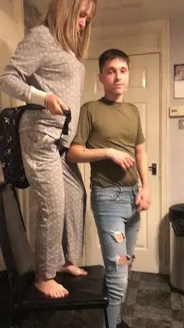😂😂 my son carrying me #backpackchallenge #motherandson #hilarious 😂