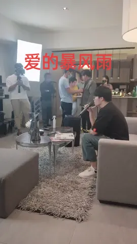 Wowបទដៃអ្នកទាំងអស់គ្នាចូលចិត្ត ពីរោះទេ?ចង់ច្រៀងទេ?😍😍@khanjames7 @31683183529 @asporcambodia #fido #fidofamily