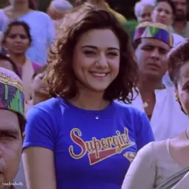 Beautiful girl🖤#bolly #bollywood #fürdich #desi #foryou #bollywoodsrk00 #preityzinta #90s