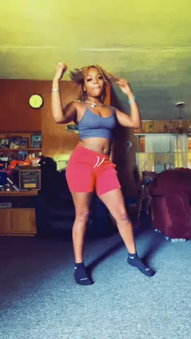 Hands on my knees shakin as* 🥰🥰 #fypage #fypシ #foryou