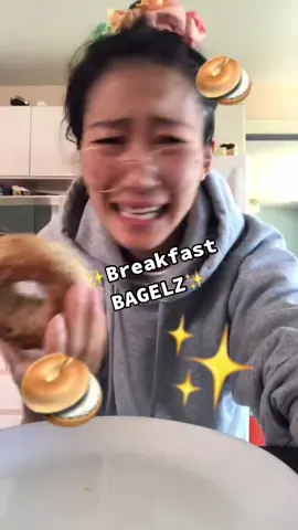 BREAKYY 🥯 how do you eat your bagels? I wanna make them!🤗✨ #breakfast #bagels #bagel #creamcheese