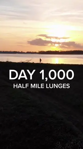 He just did HALF A MILE of LUNGES 1,000 DAYS IN A ROW😱 @corygfitness #lunge #lungechallenge #foryou #fy #viral #drone #workout #discipline