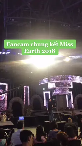 fancam chung kết và chia sẻ về phần thi ứng xử #Hoahau #hoahautraidat #phuongkhanh #DuLichTaiGia #LearnOnTikTok #ungxu #interview