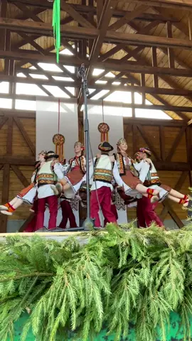 #танці #гуцульськийгумор #гуцули #гуцулка #традиції #свято #буковель #яремче #гори #карпати #звичаї