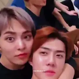 ele age como se fosse o melhor presente que ele já ganhou 😂😭 #xiumin #sehun #kpop #exo #exol #foryou #fypシ #viral #renuest
