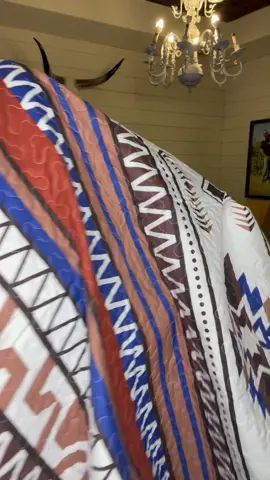 #TheSuicideSquadMovie #westernfashion #western #westerndecor #bedset #onthejob #frozenhoney