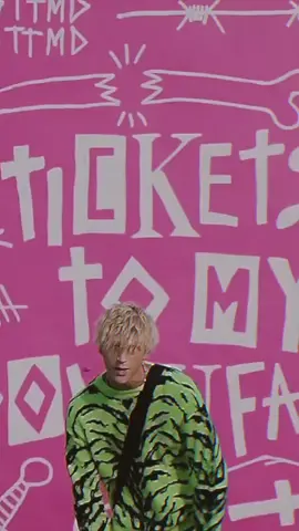 i swear to god i never fall in love, then machine gun kelly showed up and i can’t get enough of him.#machinegunkelly #fypシ