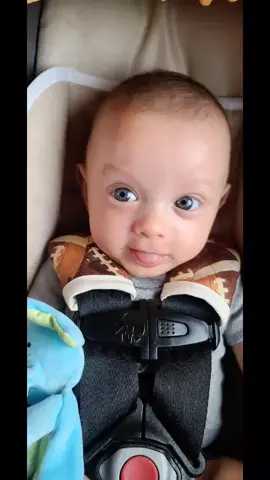 mommas handsome boys 🥰💙 #quadrupletsoftiktok #coloredeyes #babymodelsearch2021