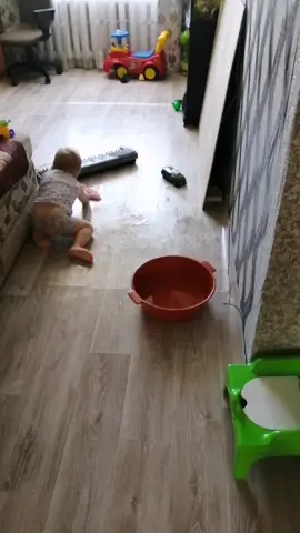 Все на мне😂🔊#АлисаЛайт #детиприколы #😁😁😁😁😁 #2021год #владивосток #денис #дениска #моюпол #помогатор #помогаторфиксики #мойсын