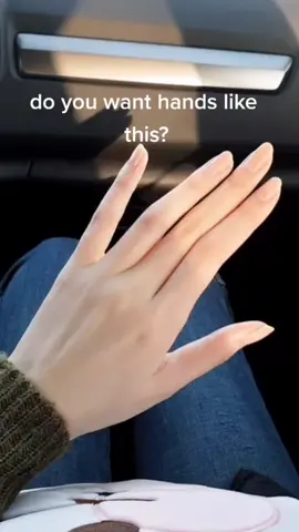 These exercises help to tighten the muscles of the hand, in addition to losing weight is the main reason for skinny fingers💅🏼💕 #fyp #foryou #nails