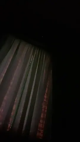 Nhiều bạn xin vid không chữ mà mình ko có nên quay đành quay cái view cửa sổ phòng mình ạ 🤣 #foryoupage #fyp #deepthoughts