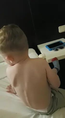 isn’t this the cutest video ever wait till the ending 😭#cute #toddler #TimeWarpScan #family #foryoupage #ibiza #holiday #adorable #fyp #igotatiktok