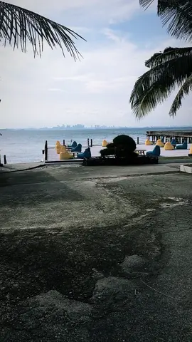 Balas @haasiagblk yang mau mentahan filenya!! asli dengan deburan ombak pantai!! #batam #batamhits #wisatabatam