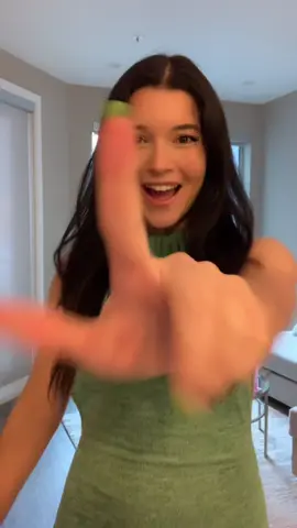 And that’s on doing story times on your YouTube channel since you were 17🤷🏻‍♀️ #fyp #billieeilish #MakingTheCut #storytime