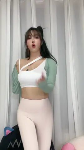 #과즙글로스 그대들이 레깅스 패션 좋아하길래 지나는 틱톡 찍을려구요 🥰🥰I’m gonna make a Tiktok