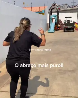 O Amor mais sincero, Ângelo é uma das crianças que vive na nossa Casa do Amor. #sindromededown #amor #angola #luanda #africa @ongatosangola