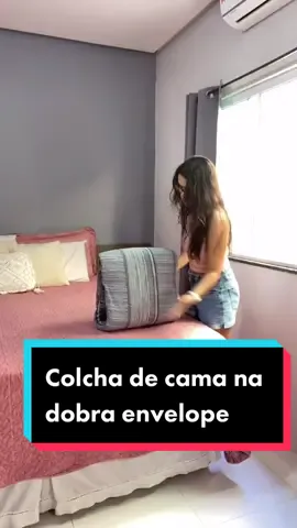 Assim ocupa menos espaço e não se desfaz☺️ #AprendaNoTikTok #dobrasderoupas #dicasdeorganização #dicasdecasa