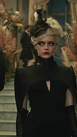 The charity gala 🖤🤍 My favourite scene | #cruella #cruellaedit #cruelladevil #emmastone #cruella2021 #villain #fyp #foryoupage #dlaciebie #dc