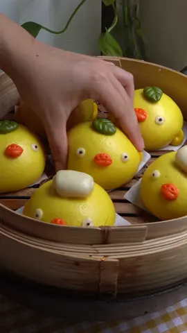 Red bean buns from Spirited Away but Ootorisama🐥 #studioghibli #spiritedaway #steamedbun #anime #foodtiktok #tutorial #cozy #relax