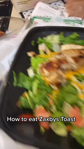 How to eat Zaxbys Toast🚮 #earrien #zaxbys #cameraroll #nasty