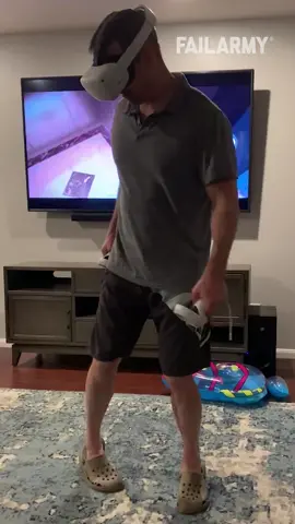 These new VR games are so realistic, you can even feel the pain! 🤣 #FailArmy ..#VR  #VRfail  #videogames  #gaming  #funnyfail  #fail