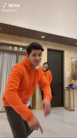 Legggo King @rayvercruz 👑 Ayo + Tutu Remix! Sarap sayawin!🔥 Try niyo Dc (CTTO) #CruzBrothersRepresent #CruzControl