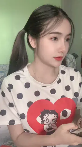 ย่านมาตีแถลงหล่ม เป็นลมบ่มีฝนย่านแต่คนบ่จริงใจย่านมาตีแถลงเว้าโสดชั่วคราวยามแฟนเผลอย่านแต่เจอคนหลายใจ