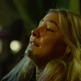 the fact her sad scene pack was so big makes me sad #sarahcameron #madelyncline #obx