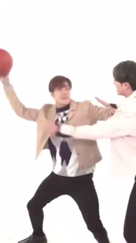 jackson melupakan tinggi badan yugi🤣 #got7 #igot7 #jacksonwang #yugyeom #got7forever #fypシ