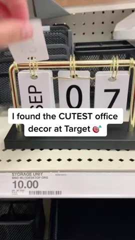 I LOVE the gold theme! ✨ #target #targetfinds #targetmusthaves #officedecor #targethaul @target