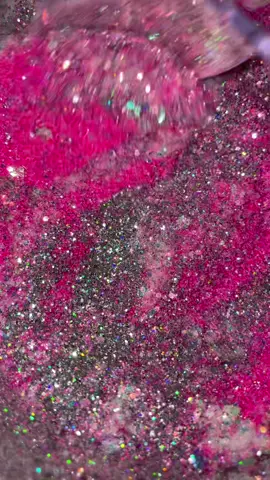 😍😍😍 #SyncYourMiO #glittermixing #looseglitter #glitter #glittermakeup #glamdollbeauty #foryou