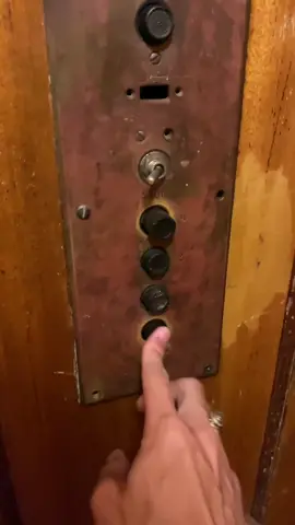 And this is why I have trust issues... #fail #elevator #antique