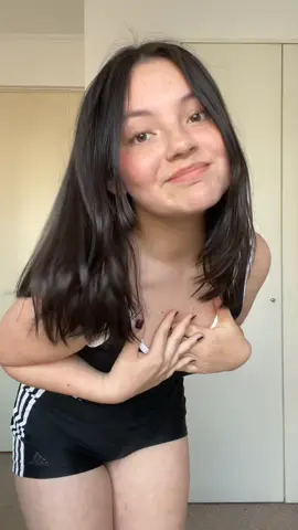 Un borrador 👀 me gustaría saber con quien me shippean ?! Que curiosidad 😂 #fypシ #Perú #franciscaaronsson #mujeres #woman