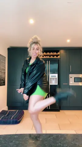 Gig outfit 💚🖤 #thevoices #gigoutfit #concertoutfit #outfitideas #zara #OOTD #dress #blonde