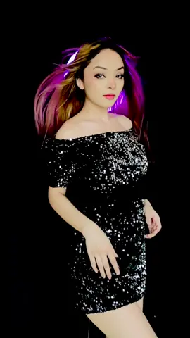 she move it like🙈❤️🌚 instagram- simpal_kharel 💋 #shemoveitlike #foryou #foryoupage #fyp #tiktoktraditions #simpalkharel #slowmo #trending