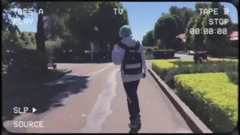 На моих ногах одеты instapump'ы