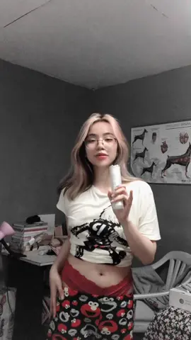 🥸