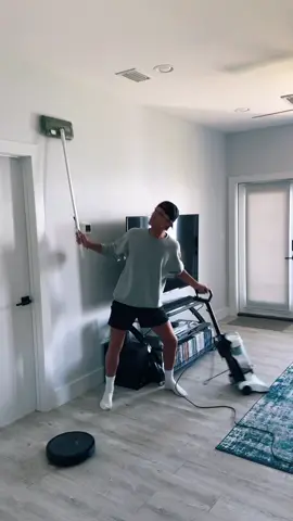 Who wants a pt.2?😂 @jesseme93 #EatFreshRefresh #roomatestruggles