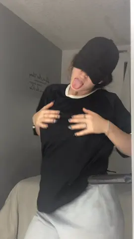 Wiggle wiggle wiggle 👅 Dc:?? Pero se lo vi a @jinokimm