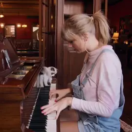 taylor swift play the piano #taylorswift #taylor #swift