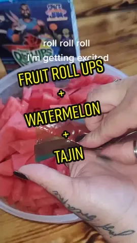 #fruitrollupchallenge #foodtrend #trending #whyisitspicy #EatFreshRefresh #watermelon #watermelonsugar #idea #MomsofTikTok #foryou #fyp