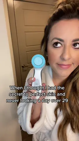 Everyone needs a #lumispa — get your 🆓 #skincare guide linked in my bio! Get the perfect glow ✨ #skincareroutine #beauty #collagen #collagendrink