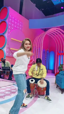 Ambyar hahahhaha ✌🏻😄 kang gendang gw asoy beud hhahahahhaha @wend1cagur