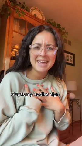 #ChewyChattyPets #guessmyzodiacsign #astrology #zodiacsignfunny #guessme