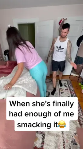 The tables have turned😩😂 #wife #Love #tableshaveturned #funnycouple