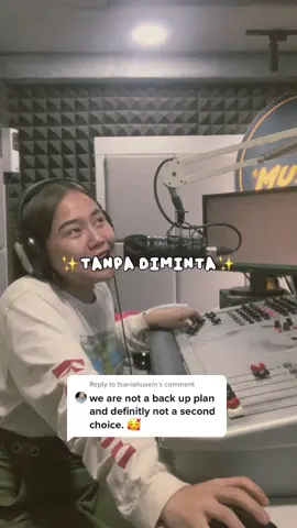 Reply to @tsaniahusein HEHEHEHE! SEMANGAT PEJUANG HARGA DIRI! ♥️ #radiodj #penyiarradio #StayColorfitAtHome #foryou