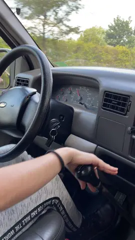 Turbininha piando!!! 😆🤟🏼 #f250 #pecuaria #bruta #agro #tijucar #agro10brasil #camionete #mulherdirigindo #pilotando #trator #diesel