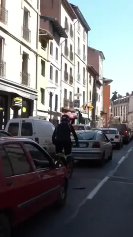 What would you do if someone did that to your car 👀👀