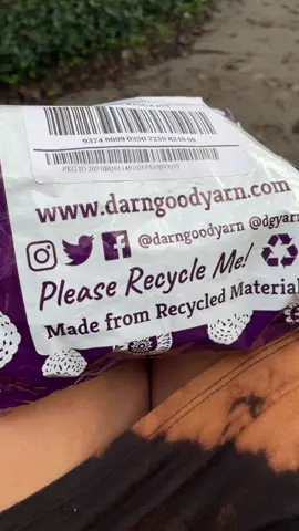 Unboxing a new shipment darngoodyarn, @darngoodyarn, #mydgy , #dodarngood #reclaimed #recycled🍄