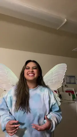 Idea from the talented and beautiful  @jacicalderon  💜 #shrek2 #cover #ineedahero #flipina #sing #echo #butterfly